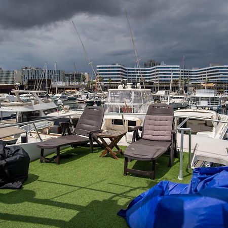Habitacion Marineria Boat Aloha Барселона Экстерьер фото