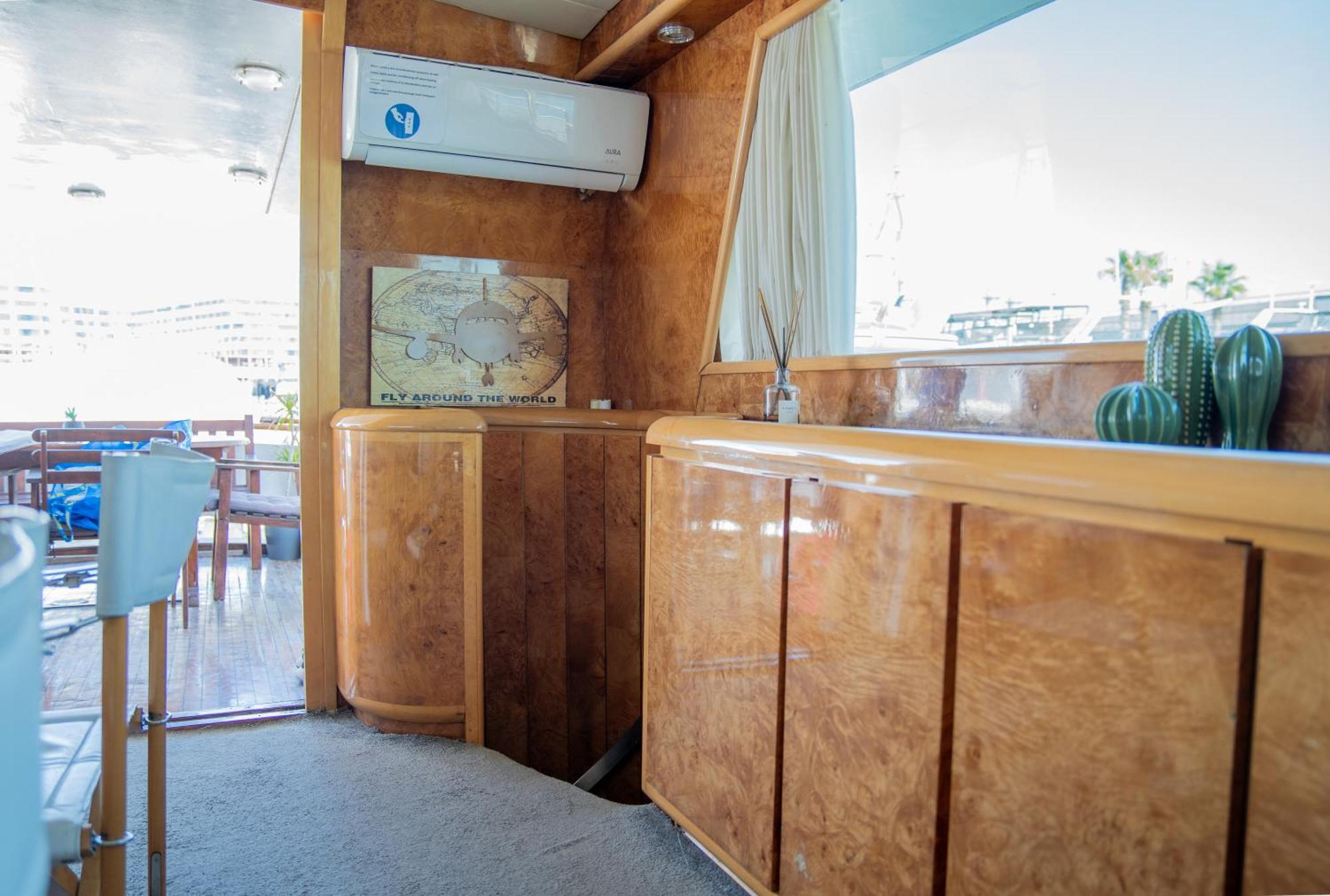 Habitacion Marineria Boat Aloha Барселона Экстерьер фото