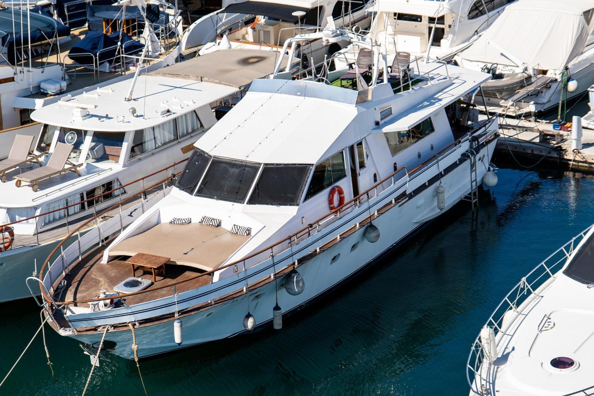 Habitacion Marineria Boat Aloha Барселона Экстерьер фото